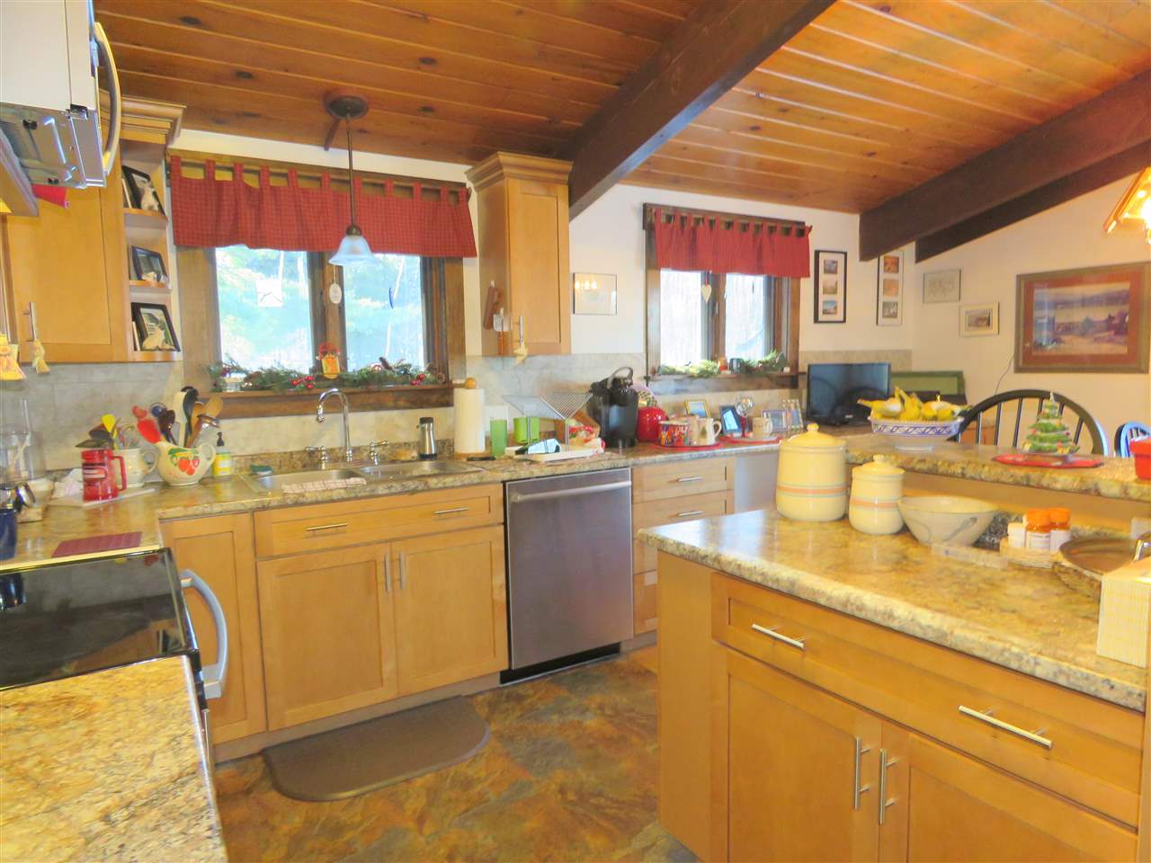 1416 Ridge Hill Drive Derby, VT 05855 - Photo 12 of 36 Gallery Image 12