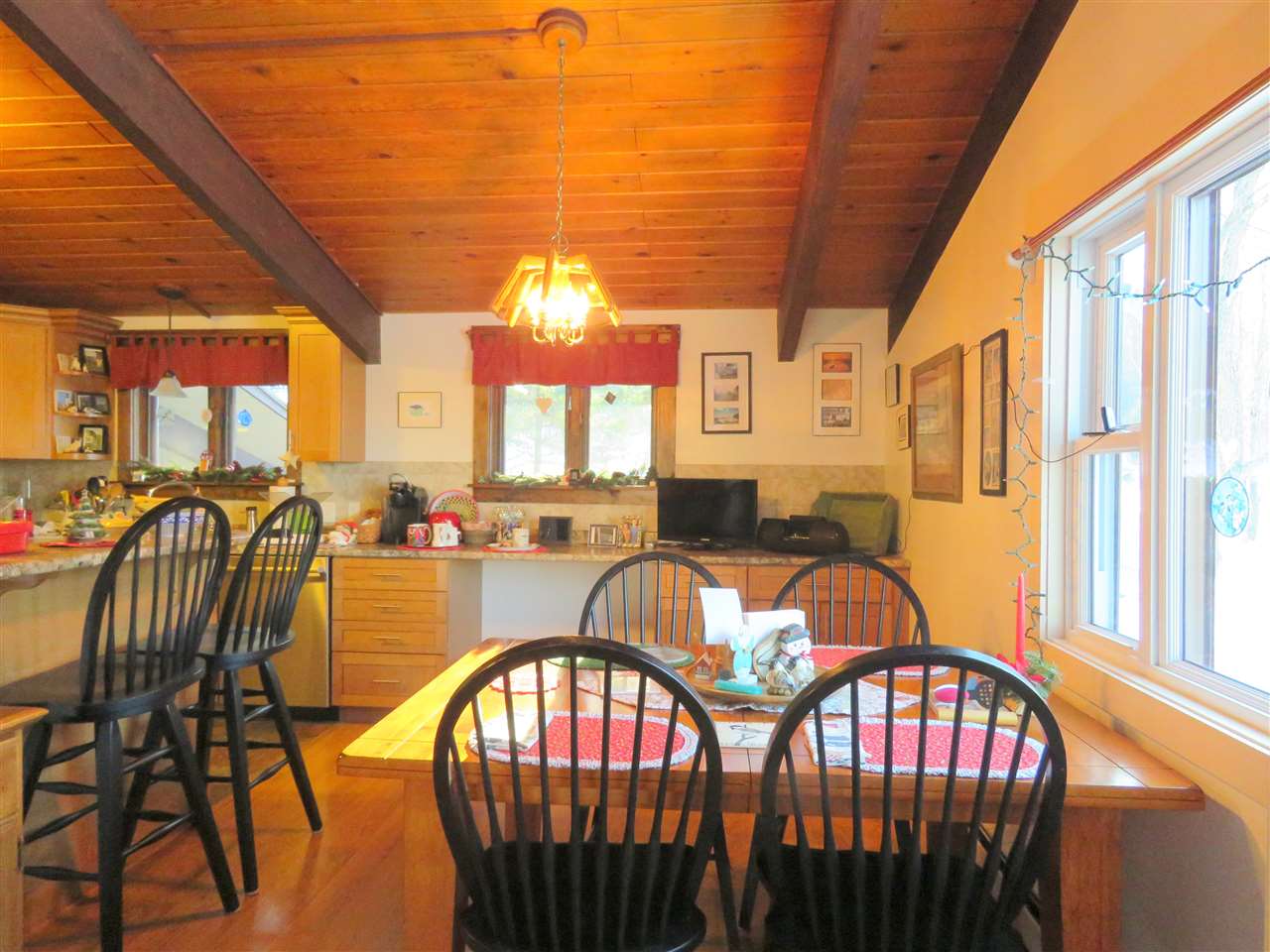 1416 Ridge Hill Drive Derby, VT 05855 - Photo 9 of 36 Gallery Image 9