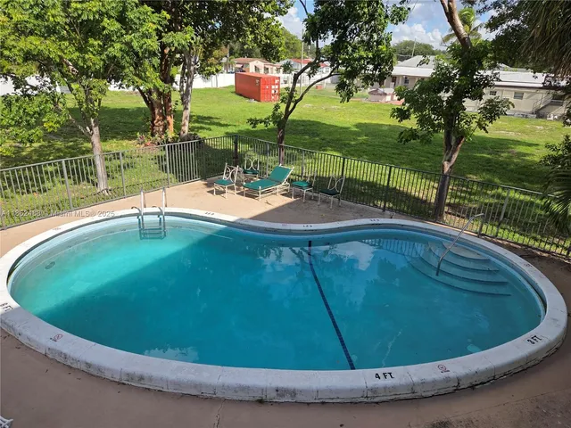 $165,000 | 348 South Federal Highway, Unit 5, Dania Beach, FL 33004