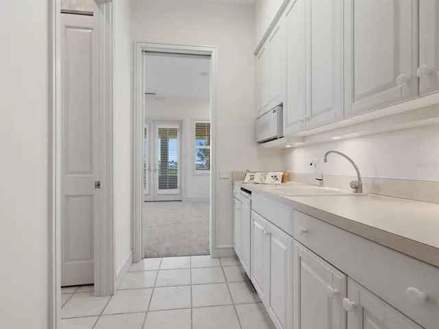 $3,245,000 | 5800 Tidewood Avenue, Sarasota, FL 34231