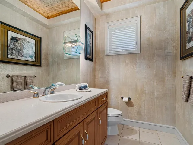 $3,245,000 | 5800 Tidewood Avenue, Sarasota, FL 34231