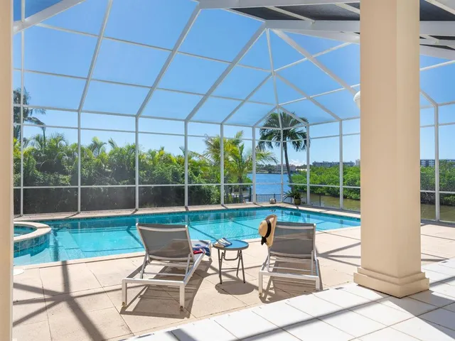 $3,245,000 | 5800 Tidewood Avenue, Sarasota, FL 34231