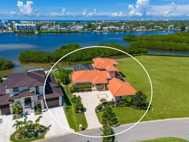 $3,245,000 | 5800 Tidewood Avenue, Sarasota, FL 34231