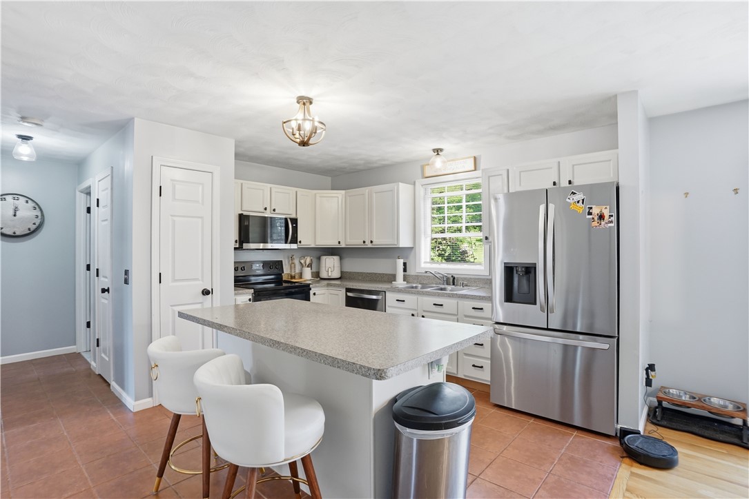 10 Darton Street Coventry, RI 02816 - Photo 11 of 29