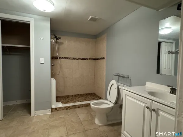 $1,400 | 118 Pullen Avenue, Watertown, CT 06779