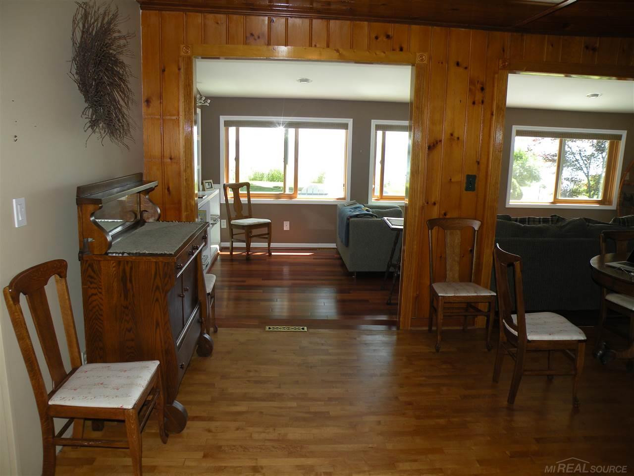 6757 Lakeshore Road Lexington, MI 48450 - Photo 4 of 41 31297117-3.JPG