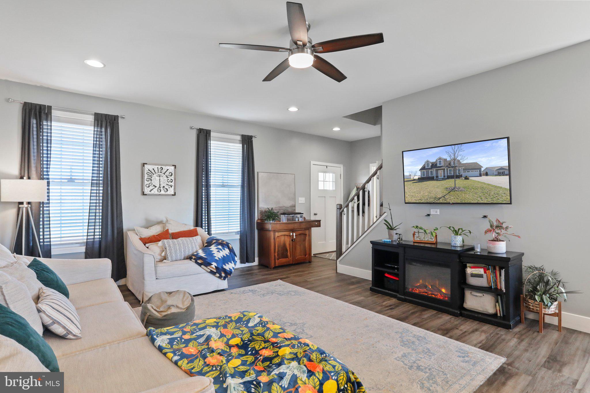 Main level living room