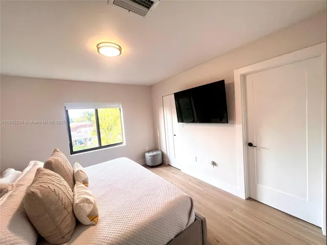 $3,900 | 8753 Southwest 34th Street, Unit 1, Miami, FL 33165