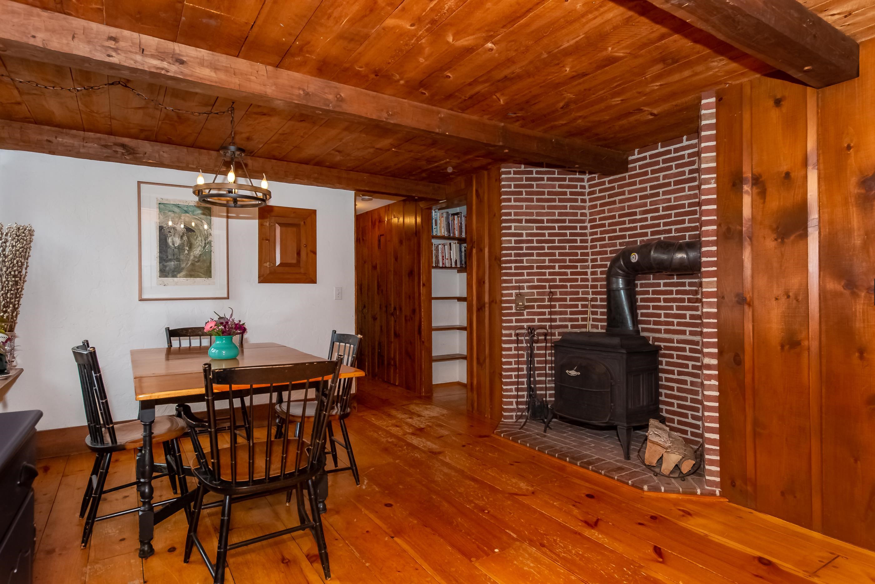 61 S Road Deerfield, NH 03037 - Photo 7 of 39