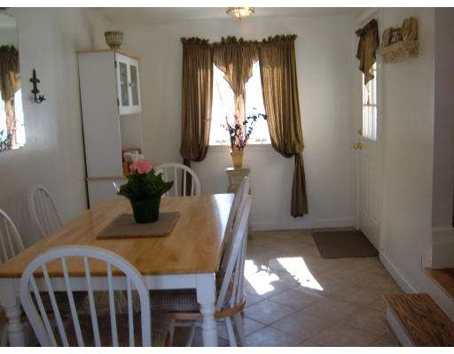 10 Apple Tree Road Tewksbury, MA 01876 - Photo 8 of 9 Gallery Image 8