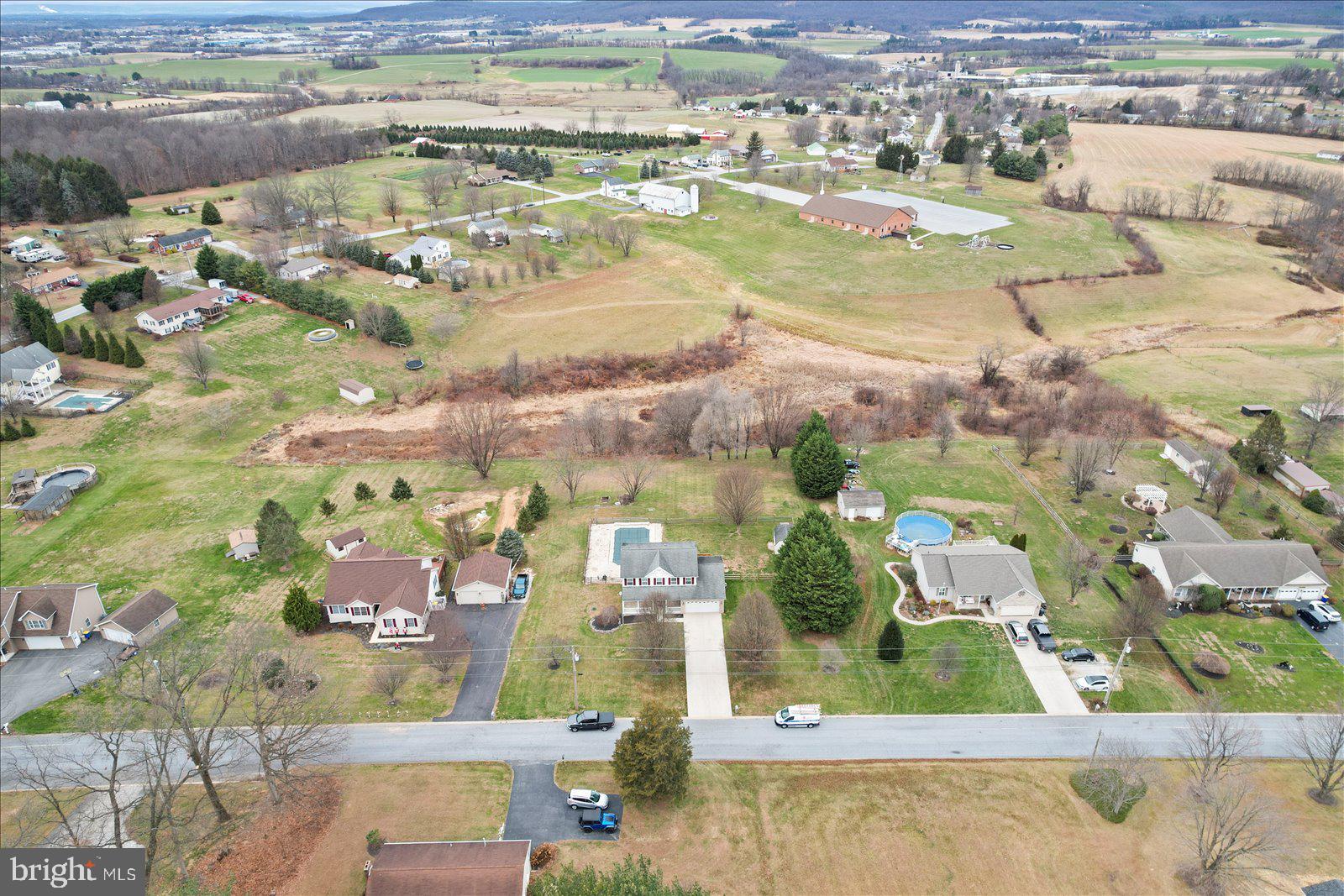 6475 Pamadeva Road Hanover, PA 17331 - Photo 5 of 47