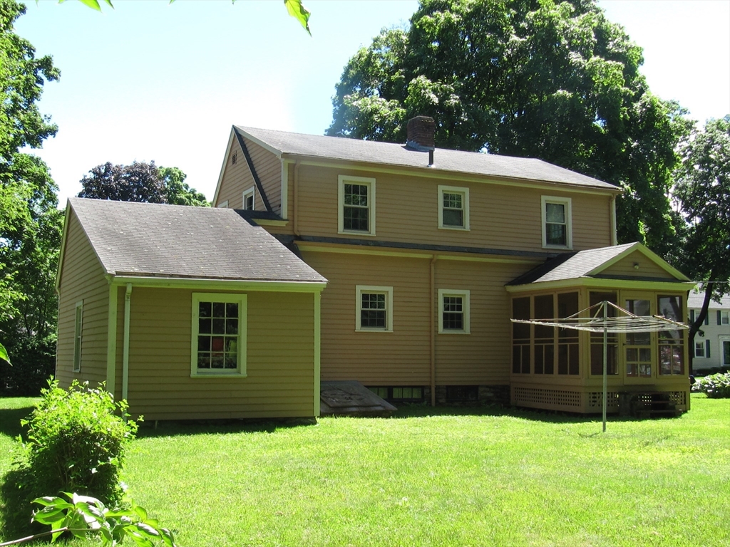 33 Saxon Road Worcester, MA 01602 - Photo 9 of 30 Gallery Image 9