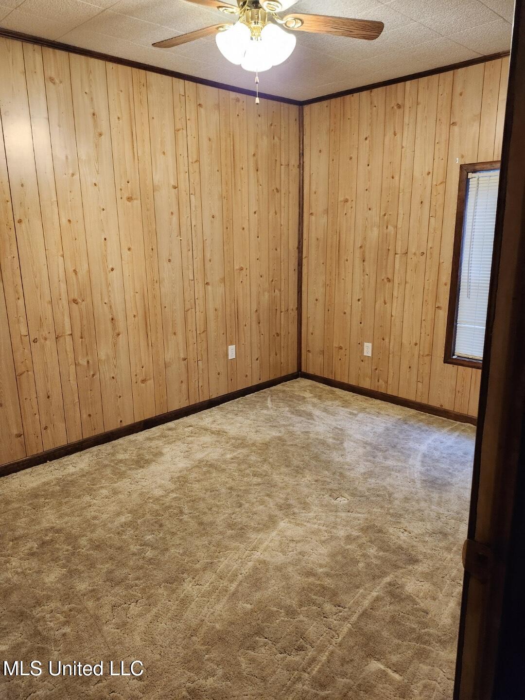 2403 9th Street Pascagoula, MS 39567 - Photo 5 of 6 Resized_20241219_162506_1735060254986