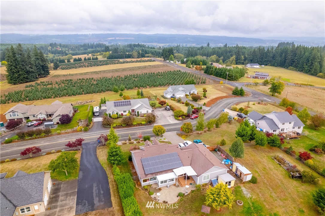 111 Garrett Loop Chehalis, WA 98532 - Photo 35 of 36 an aerial view of residential houses with outdoor space