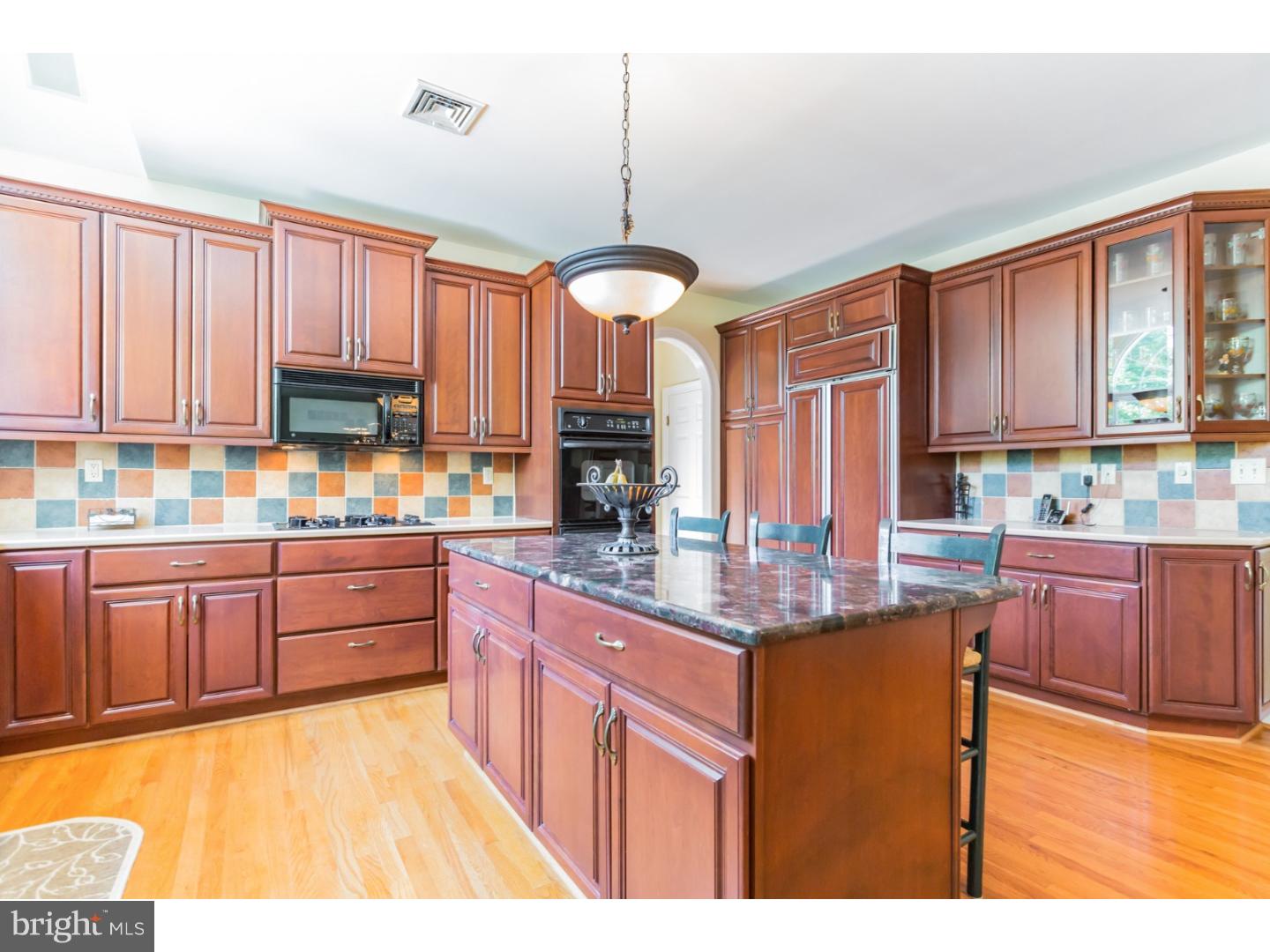 1025 Beaumont Road Berwyn, PA 19312 - Photo 8 of 25 Kitchen