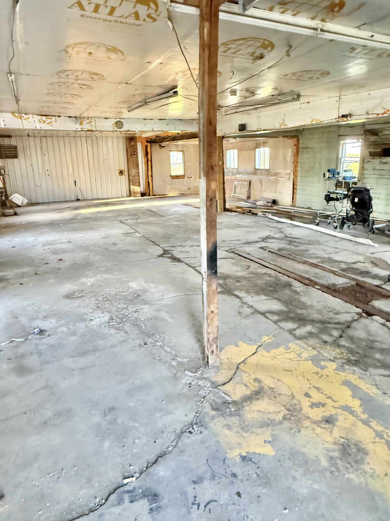 982 Main Street Grand Isle, ME 04746 - Photo 84 of 97 Garage