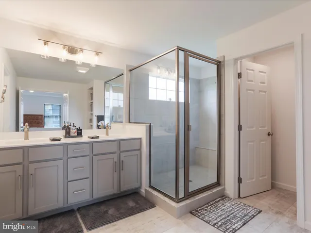 a view of a walk in closet