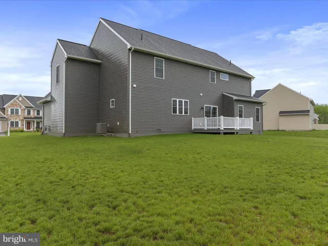 $619,900 | 102 Berkshire Drive, Carlisle, PA 17015