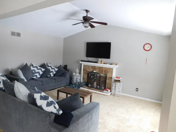 $449,800 | 3288 Hickory Drive, Lake Orion, MI 48359