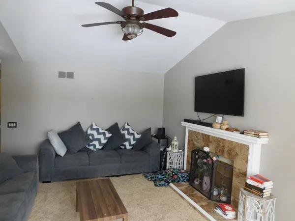 $449,800 | 3288 Hickory Drive, Lake Orion, MI 48359