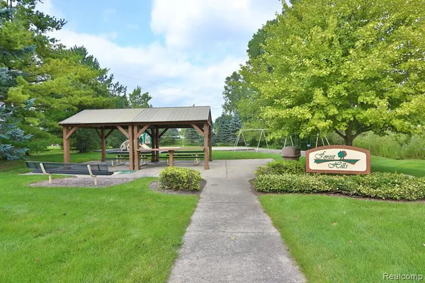 $449,800 | 3288 Hickory Drive, Lake Orion, MI 48359