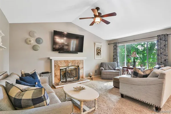 $449,800 | 3288 Hickory Drive, Lake Orion, MI 48359