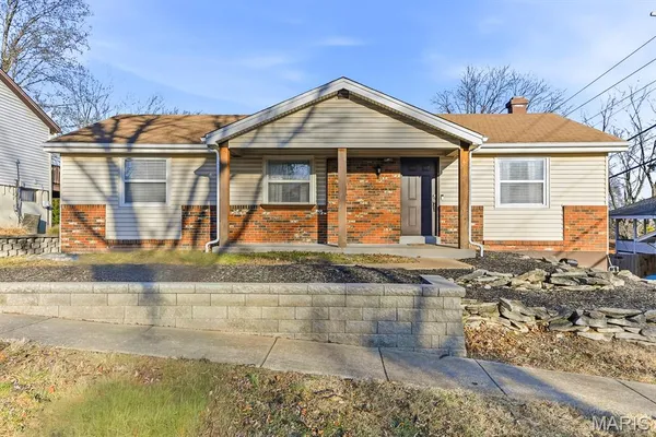 $233,000 | 12123 Wesland Drive, Maryland Heights, MO 63043