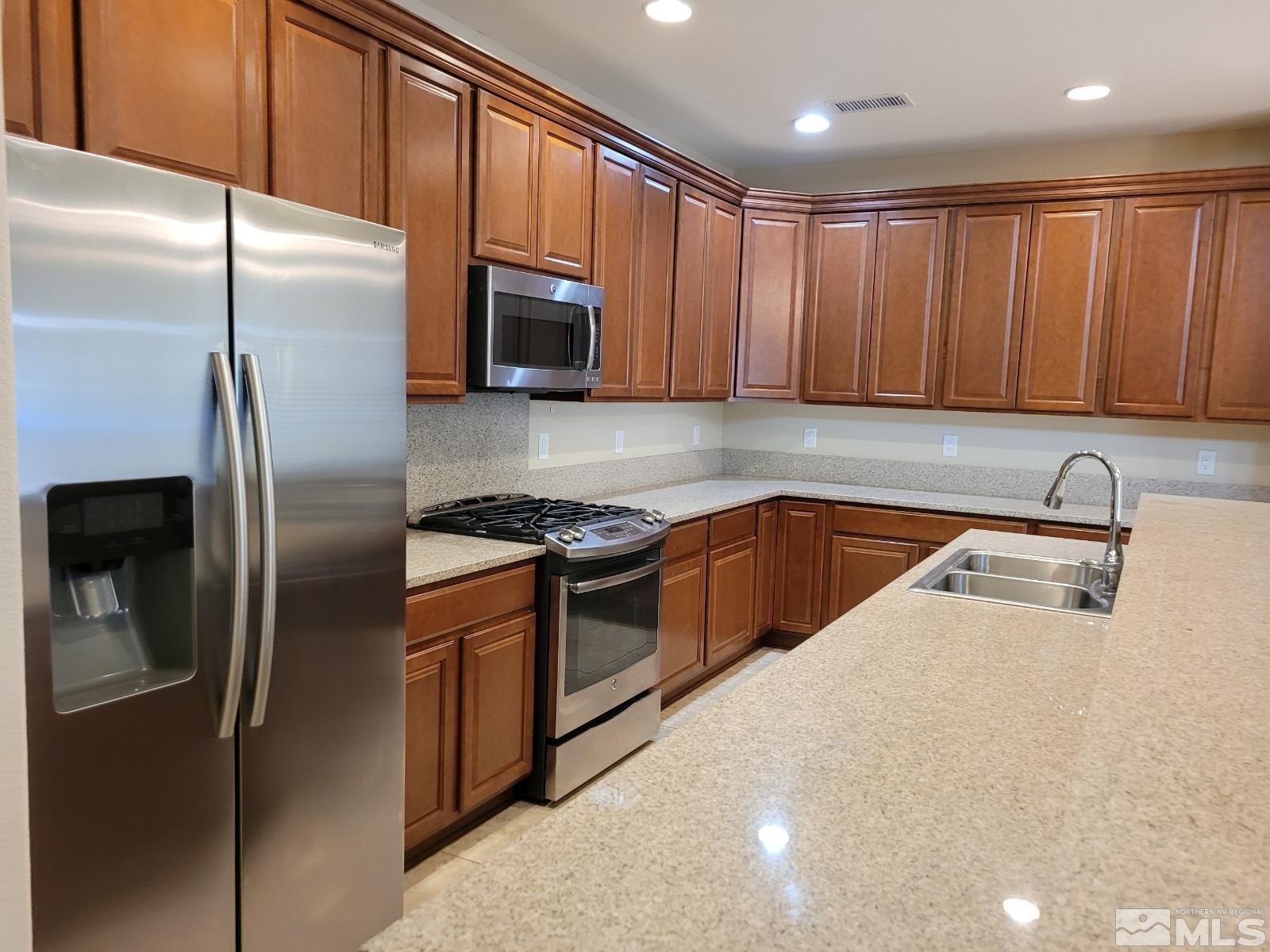 255 Brooksby Lane Reno, NV 89509 - Photo 3 of 25 Photo 3