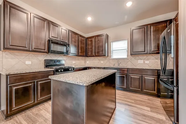 $2,195 | 2234 Patriot Bend, Missouri City, TX 77489