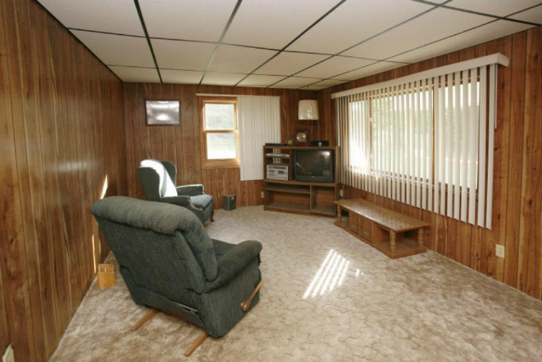 1250 West Leinaar Road Delton, MI 49046 - Photo 3 of 25 14055162_02
