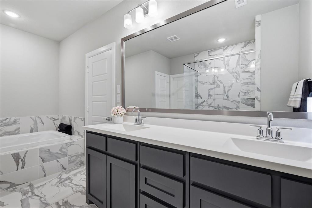 7129 Laurel Ridge Dallas, TX 75231 - Photo 20 of 35
