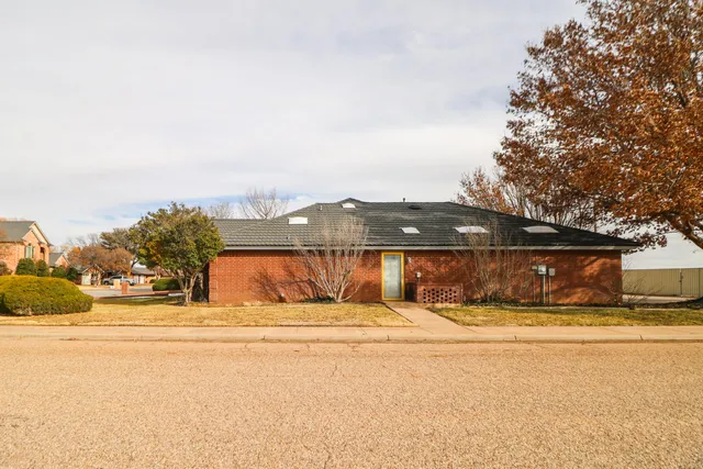 $449,500 | 2801 Phelps Avenue, Littlefield, TX 79339
