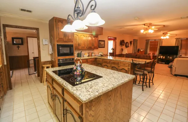 $445,500 | 2801 Phelps Avenue, Littlefield, TX 79339