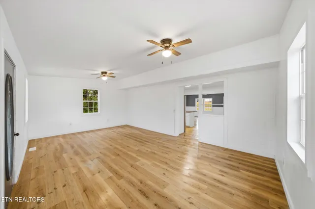 $274,900 | 425 Cumberland Avenue, Athens, TN 37303