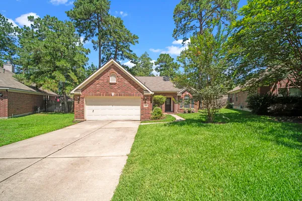 $2,300 | 26 Maize Meadow Place, The Woodlands, TX 77381