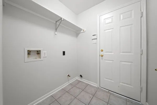 $2,300 | 26 Maize Meadow Place, The Woodlands, TX 77381