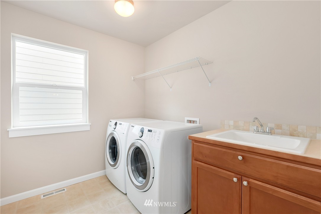 19140 117th Place Southeast Renton, WA 98058 - Photo 22 of 24 Gallery Image 22