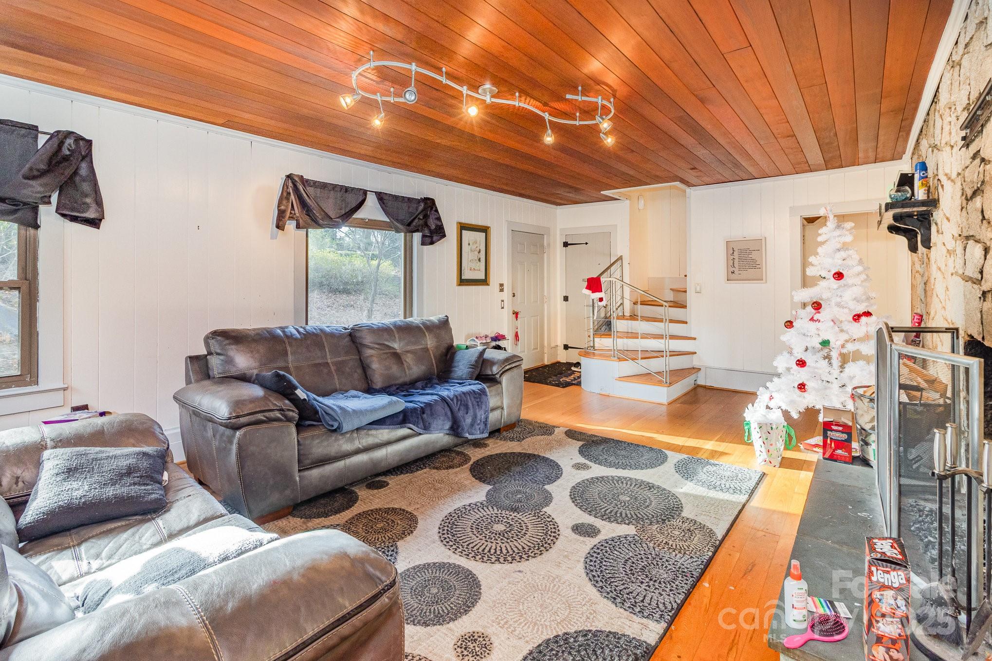 335 Summit Court Southeast Concord, NC 28025 - Photo 7 of 38