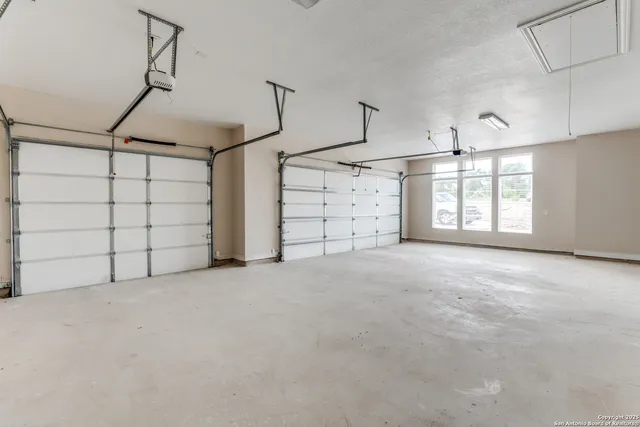 a view of a garage