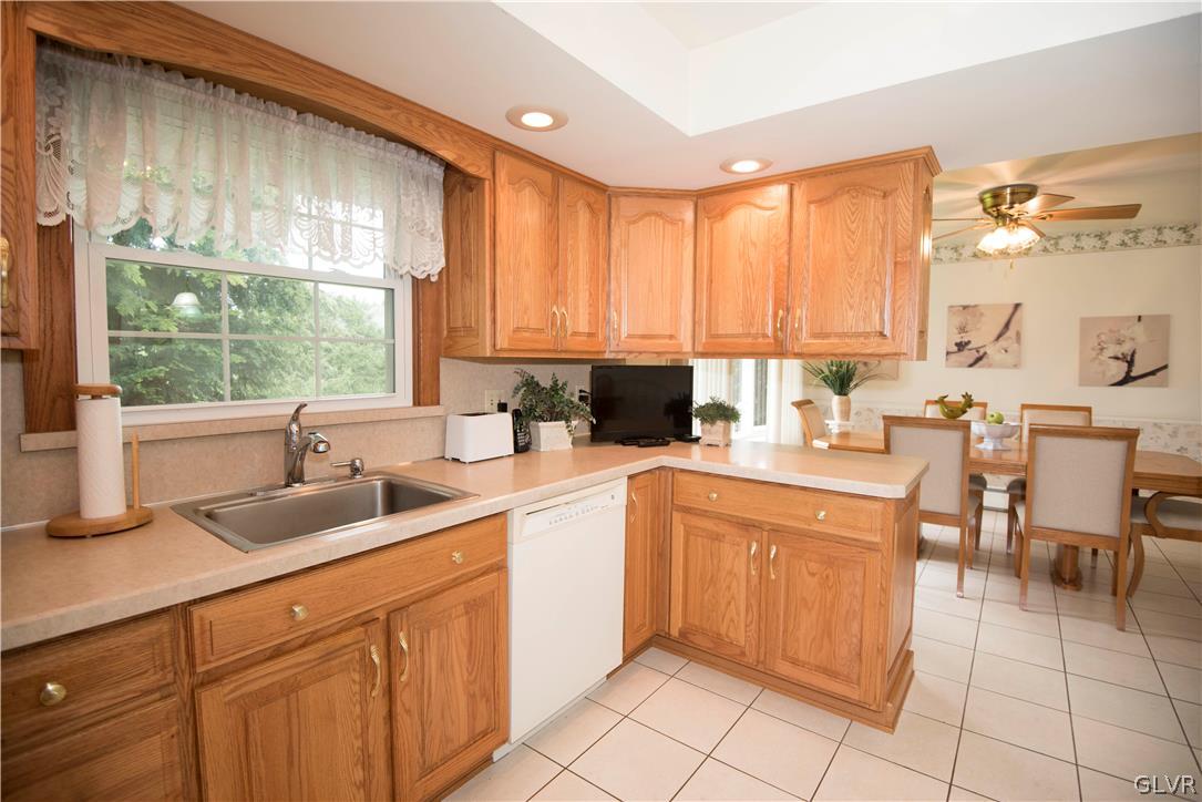 2115 Old Post Road Coplay, PA 18037 - Photo 22 of 44