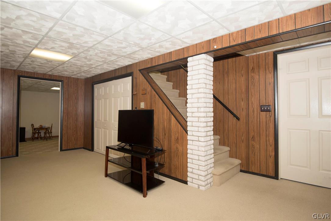 2115 Old Post Road Coplay, PA 18037 - Photo 35 of 44