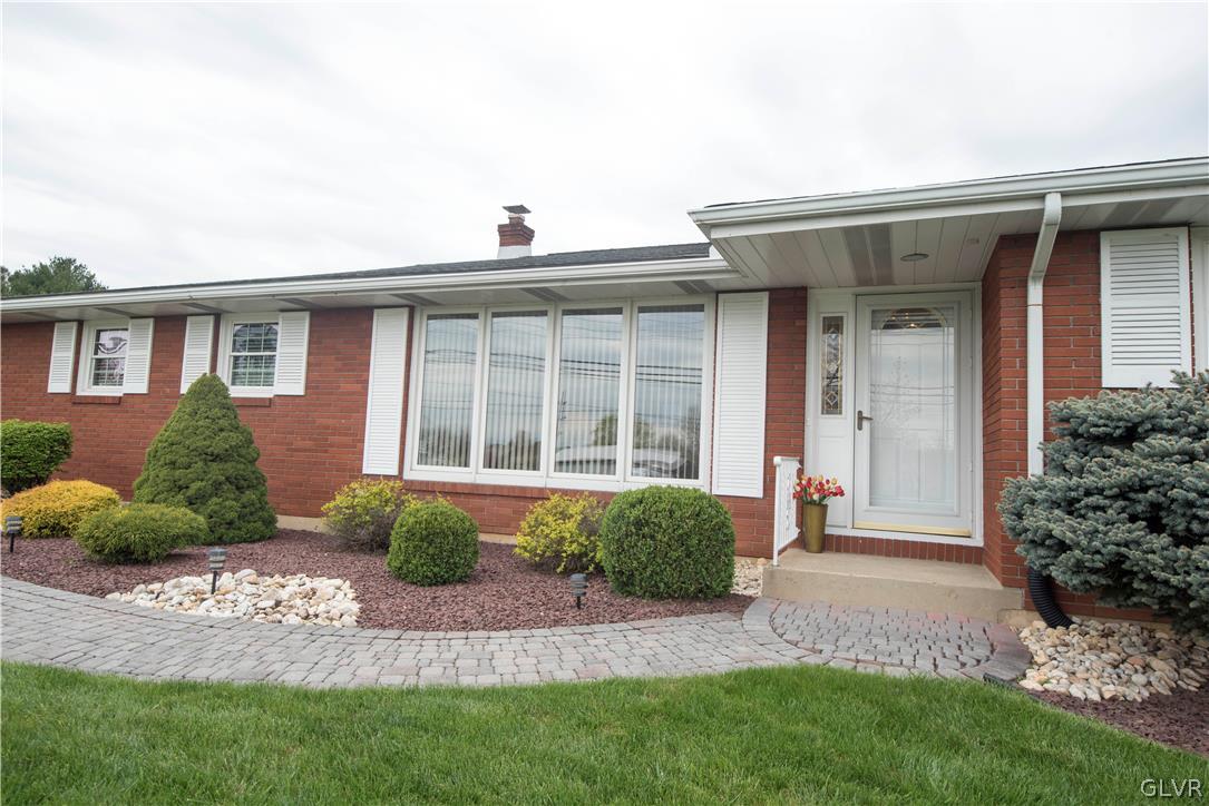 2115 Old Post Road Coplay, PA 18037 - Photo 4 of 44