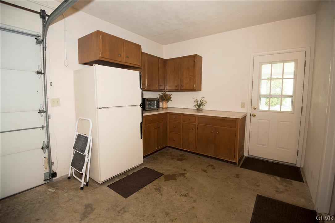 2115 Old Post Road Coplay, PA 18037 - Photo 41 of 44