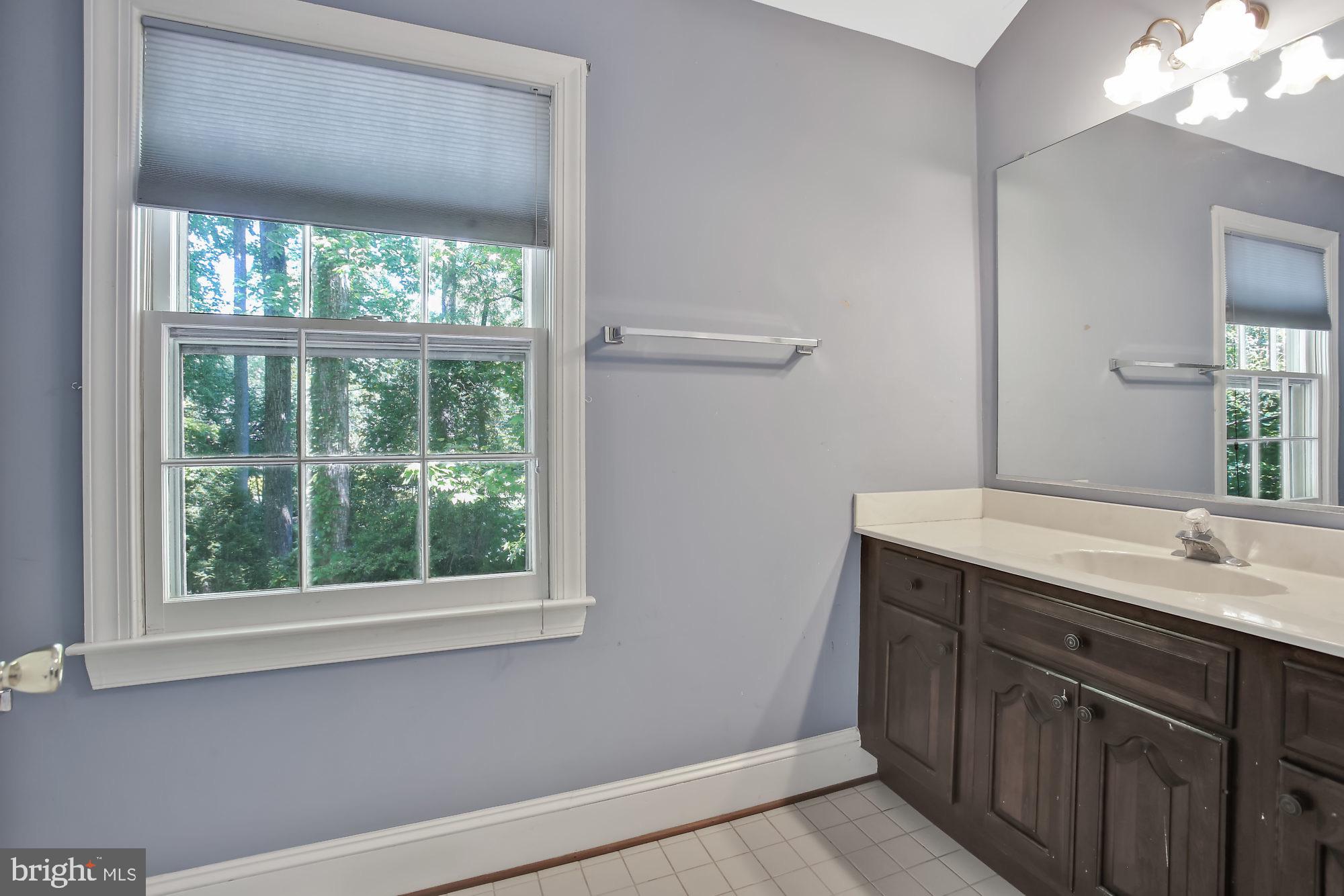 2705 Falling Timber Trail Edgewater, MD 21037 - Photo 15 of 40 Full Bathroom 1
