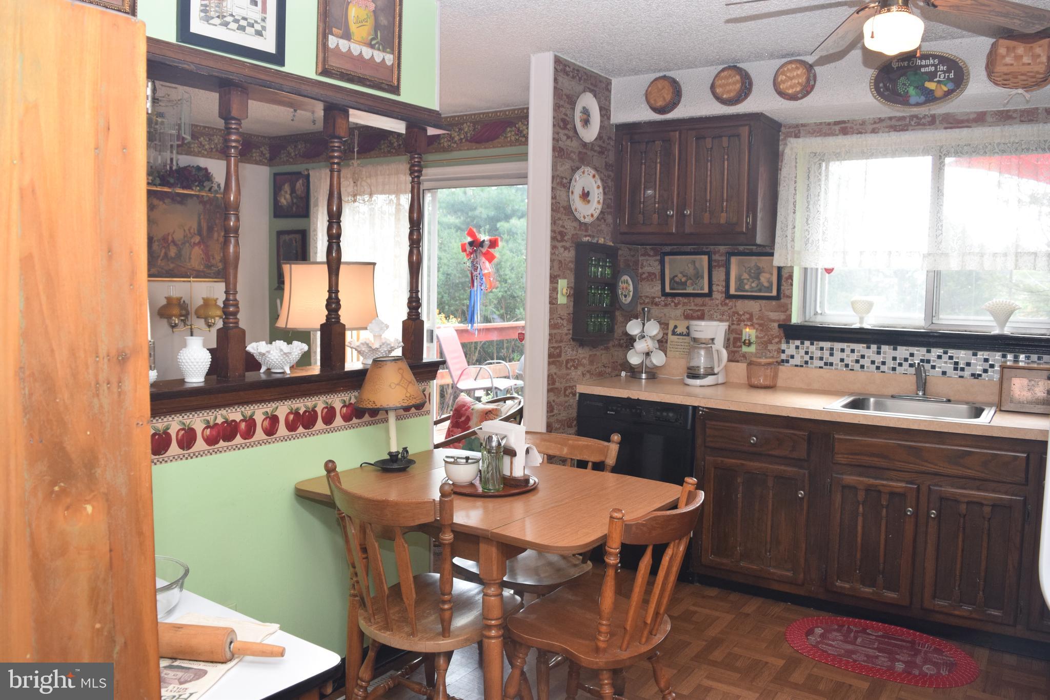 112 Silver Birch Road Williamstown, NJ 08094 - Photo 11 of 36 Kitchen