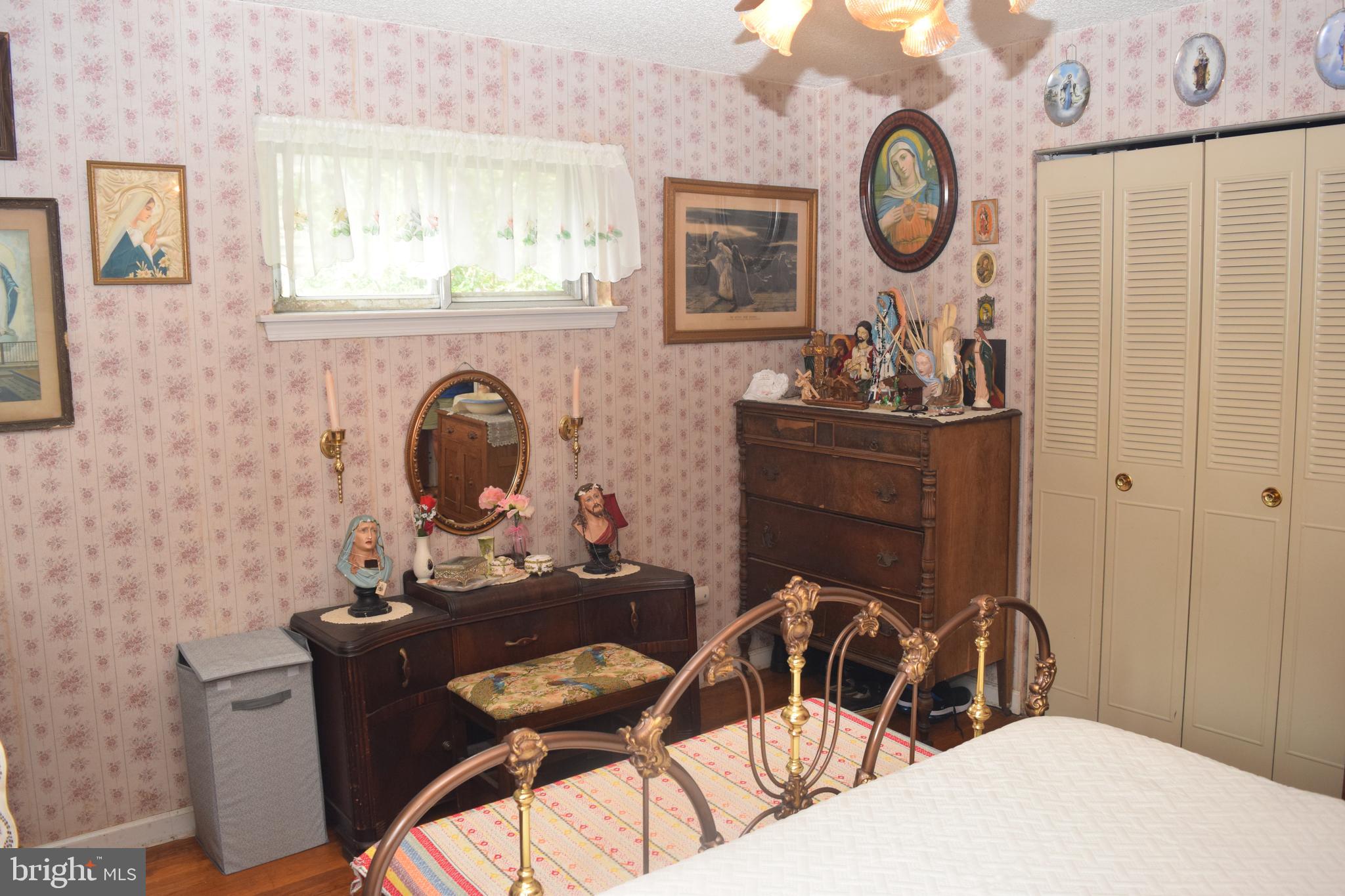 112 Silver Birch Road Williamstown, NJ 08094 - Photo 21 of 36 Master Bedroom
