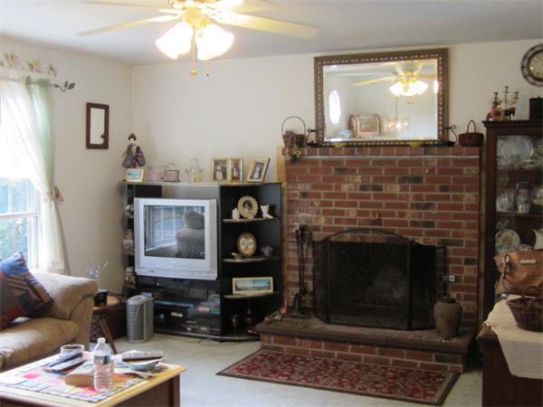 51 Dogwood Road Hubbardston, MA 01452 - Photo 8 of 19 Gallery Image 8