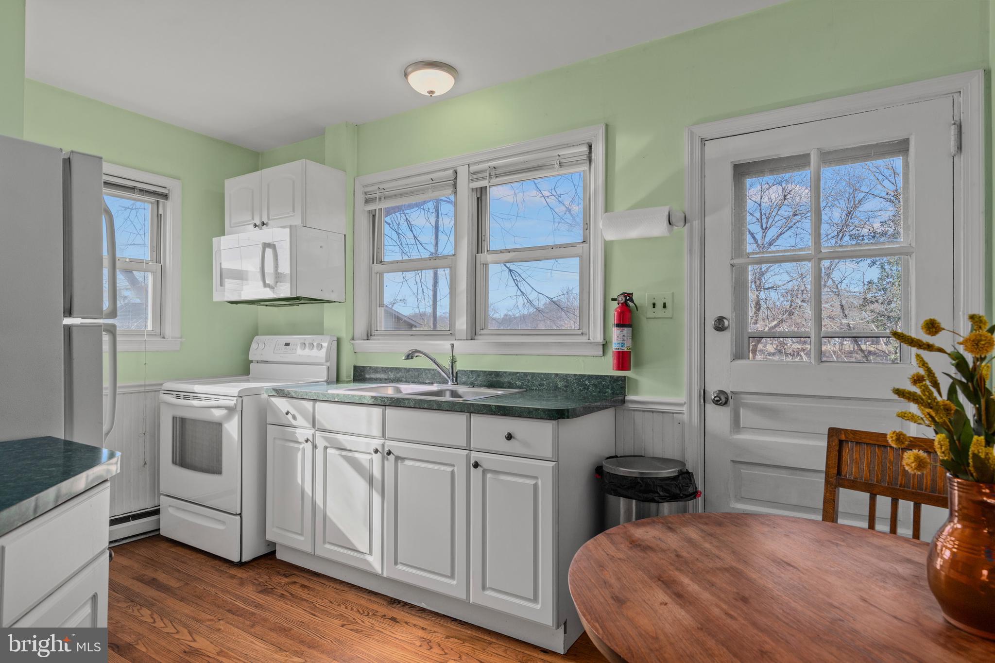 502 Deale Road Deale, MD 20751 - Photo 9 of 49 Kitchen