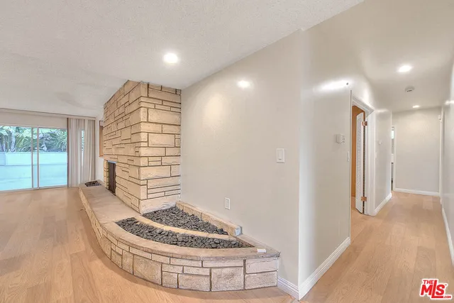 $5,500 | 4509 Don Miguel Drive, Los Angeles, CA 90008