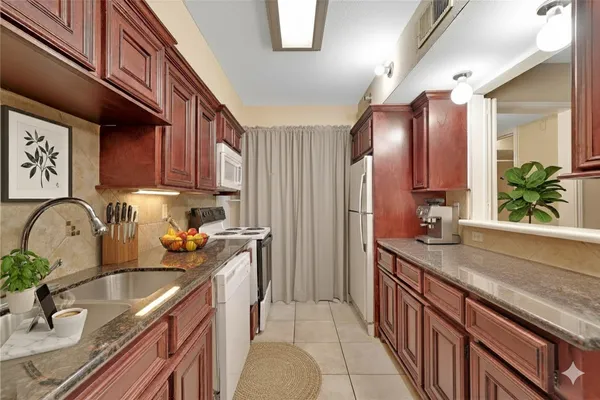 $94,500 | 11550 Chimney Rock Road, Unit 324, Houston, TX 77035